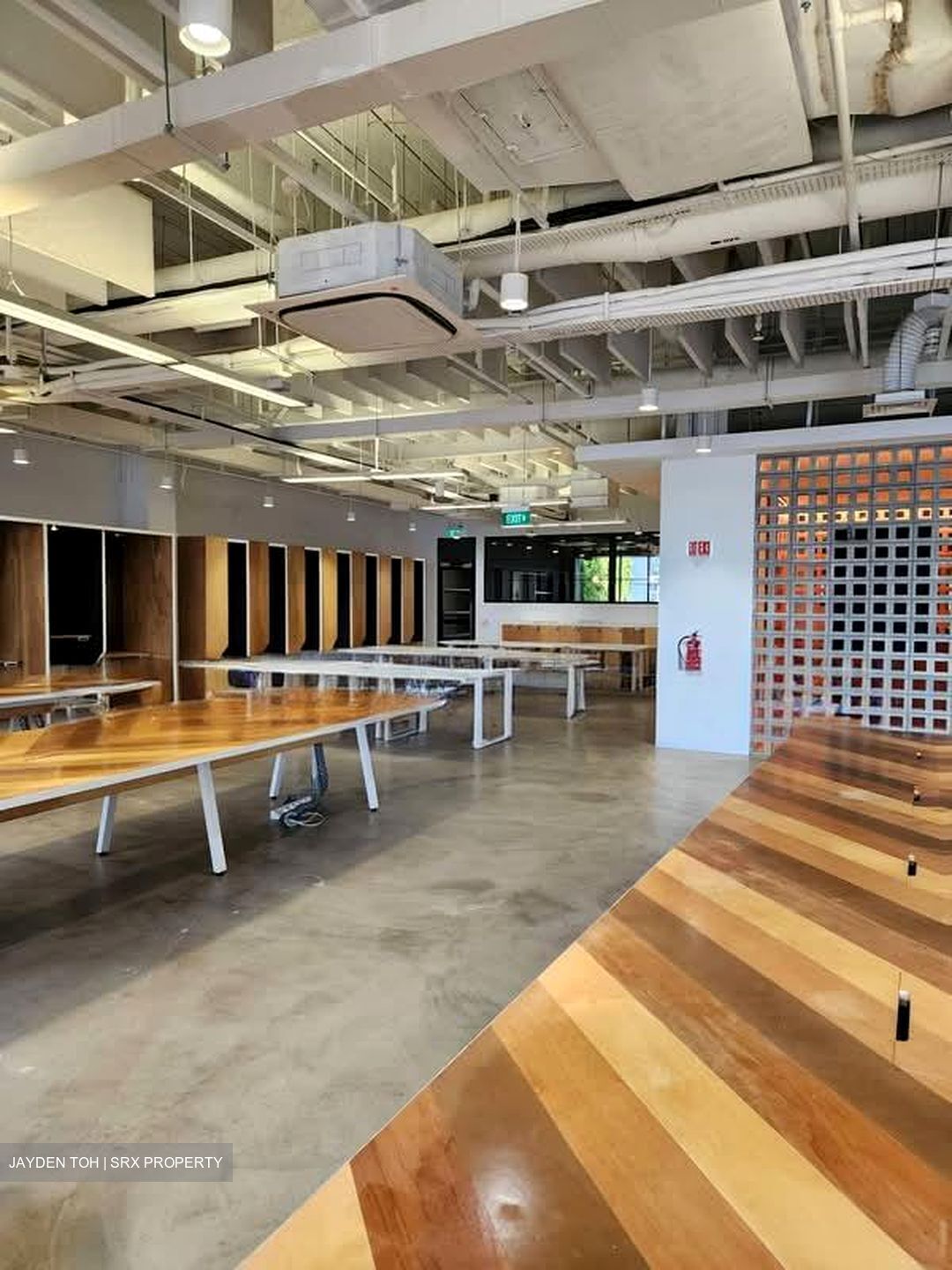 Dapenso Building (D1), Office #541628411
